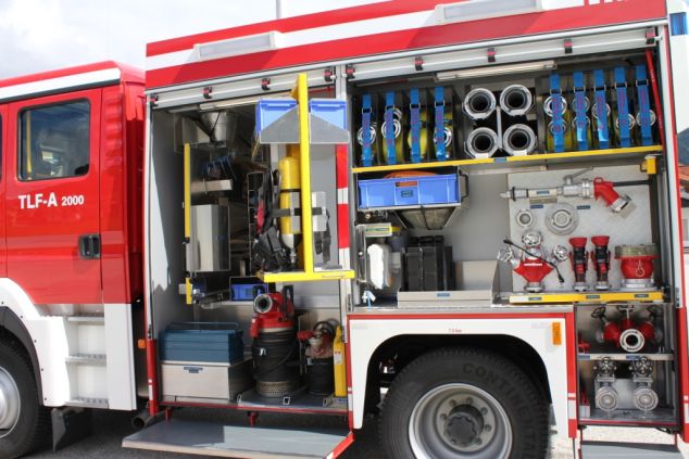 Halterung Saugschläuche